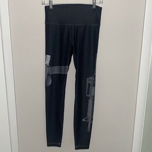 Gun leggings